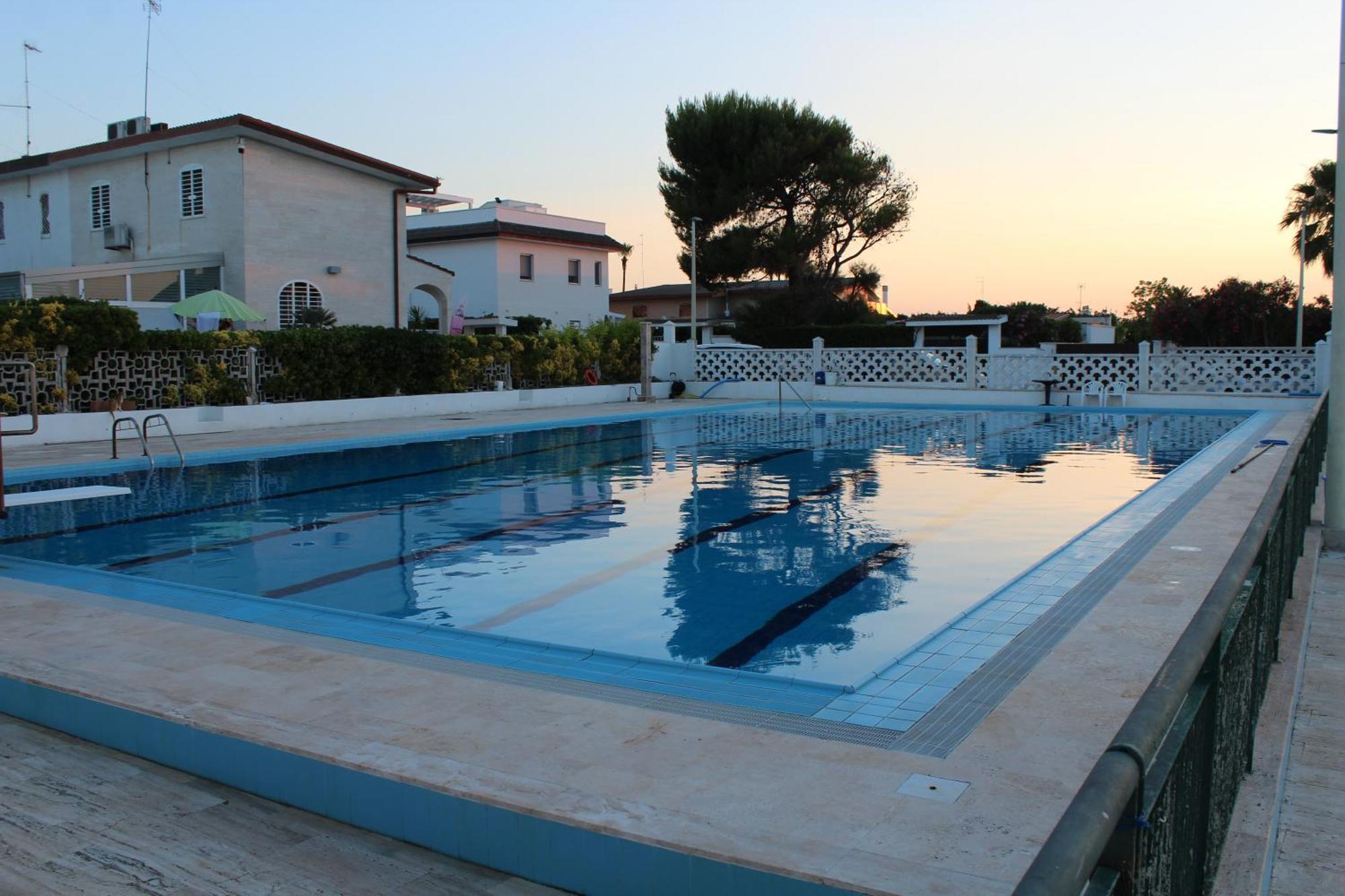 Luca'S House Bed and Breakfast Giovinazzo Buitenkant foto