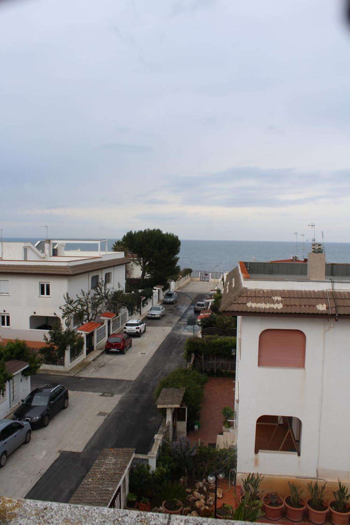 Luca'S House Bed and Breakfast Giovinazzo Buitenkant foto